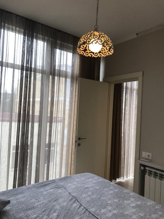 Piazza Apartment Batumi Esterno foto