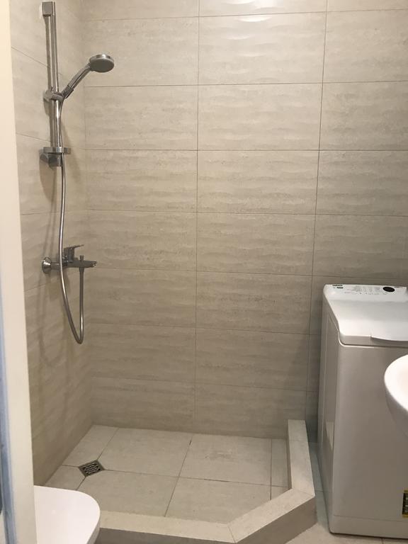 Piazza Apartment Batumi Esterno foto