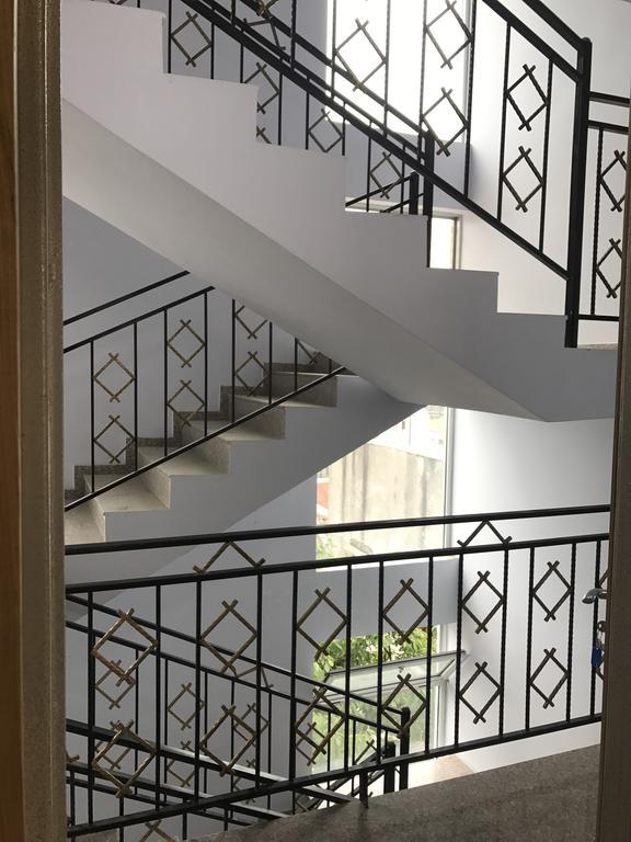 Piazza Apartment Batumi Esterno foto