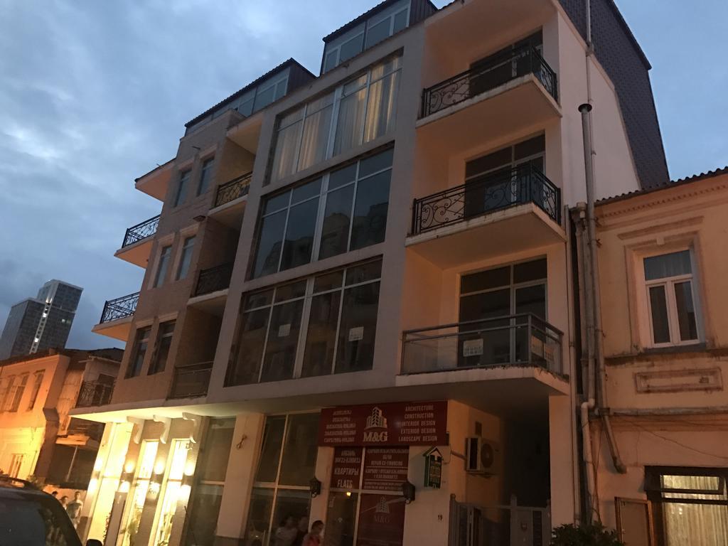 Piazza Apartment Batumi Esterno foto