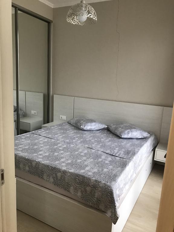 Piazza Apartment Batumi Esterno foto