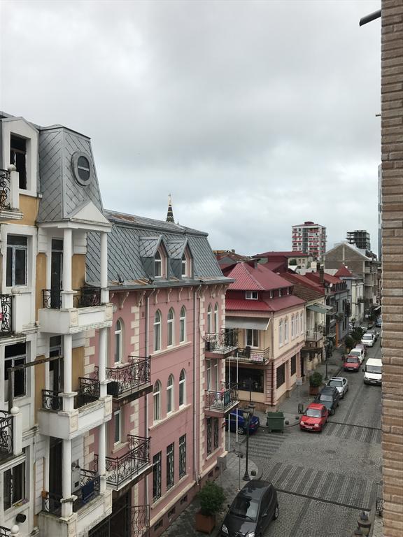 Piazza Apartment Batumi Esterno foto